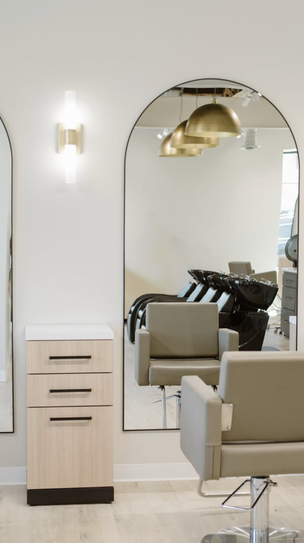 Currio Three Drawer Styling Station Pedestal - Image 11